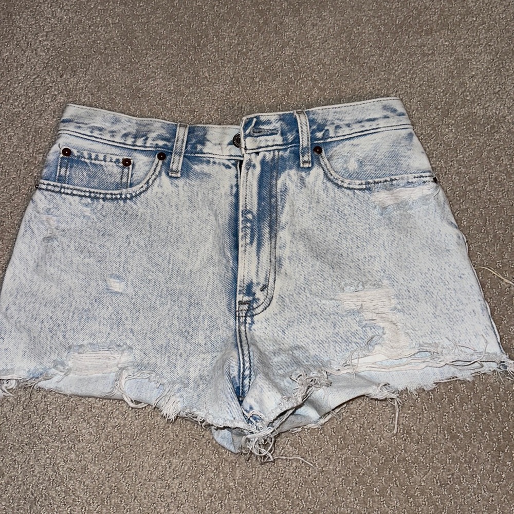 Abercrombie acid light wash denim shorts